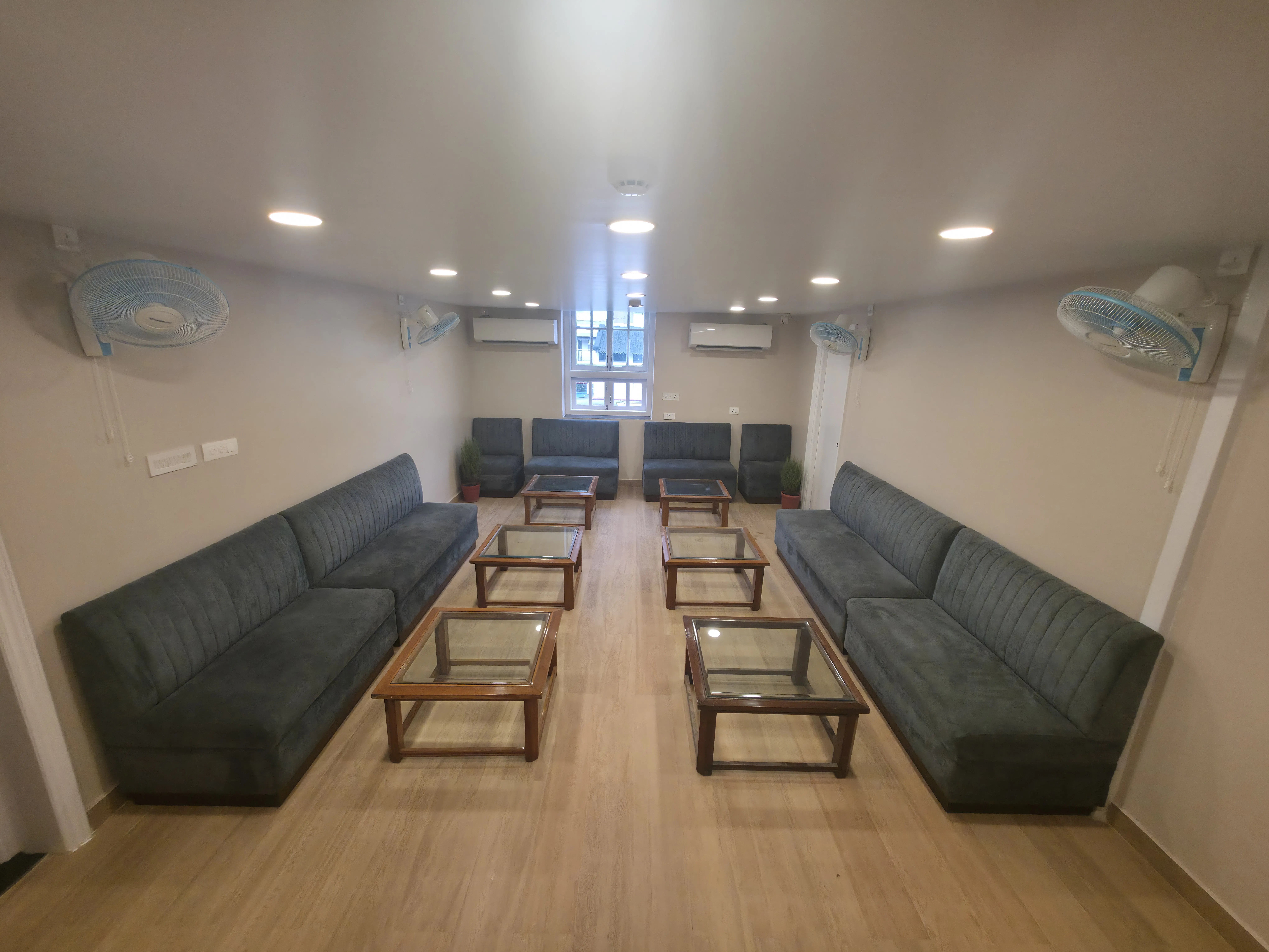 Business Lounge